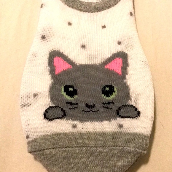 Kitty Socks White Gray Cute Cat Ankle Socks Hosiery Socks NWT FINAL SALE - Picture 1 of 6